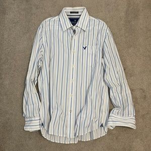 American Eagle - men’s medium “vintage fit” button up